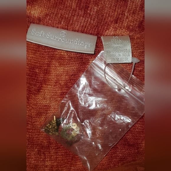 Beautiful Jacket/Blazer - Picture 7 of 8